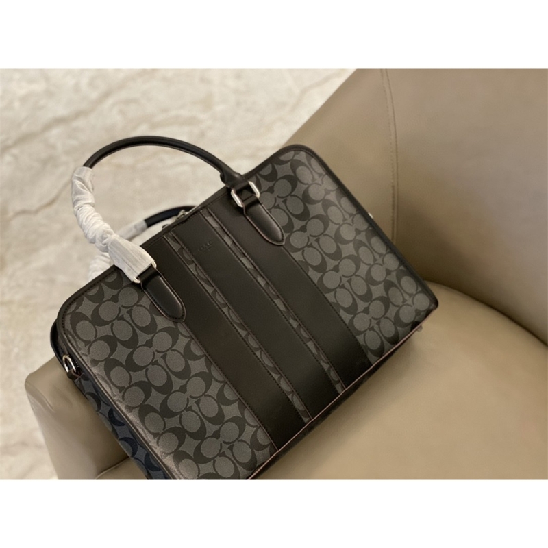 

C new briefcase, laptop men's bag, Kou family's old letter one shoulder slanting bag, Black