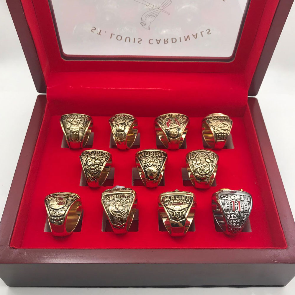 

11pcs Cardin Team Champion Ring with Wooden Display Box, Silver
