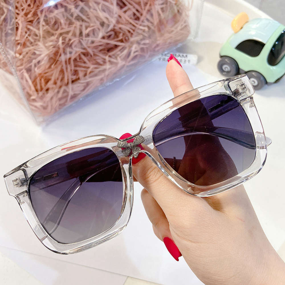 

Tr8838 fashion personality polarizing sunglasses trend simple essential men's and women's su Yan street shooting net red same, White;black