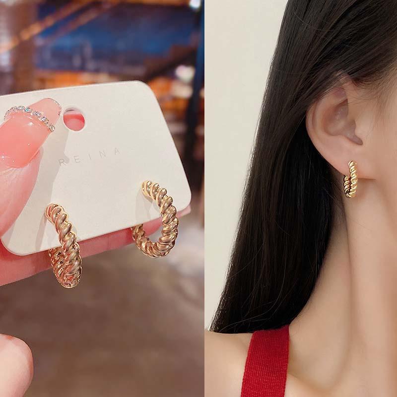 

Hoop & Huggie Vintage Circle Round Earrings For Women Fashion Metal Gold Plated Silver Needle Earring Girl Wedding Jewelry Gift Wholesale