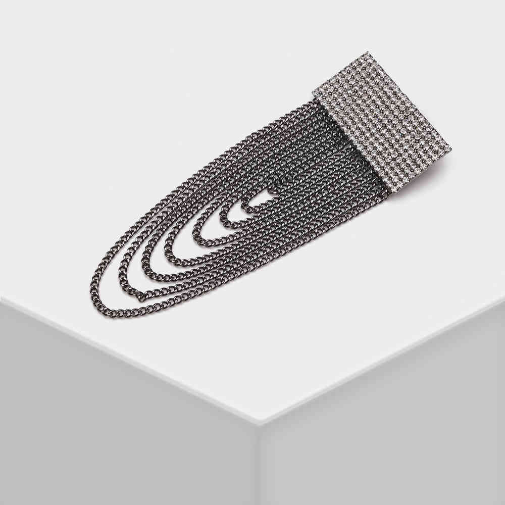 

Amorita boutique Exaggerated fringed delicate zircon brooch