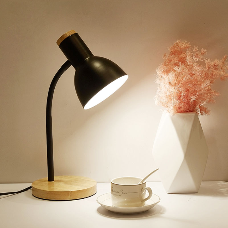

LED study table lamps Nordic solid wood desk lamp modern reading light bedroom bedside lighting