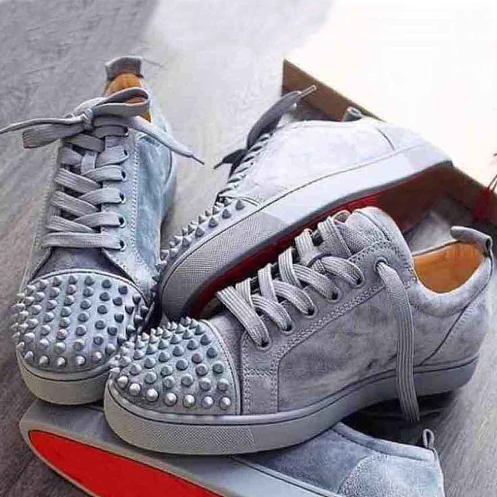 

21s Men's Fashion Studded Junior Spikes Flats shoe Red Bottoms Men/ Women Party Lovers Shoes Grey Suede Leather Full Rivets Sneakers super quality