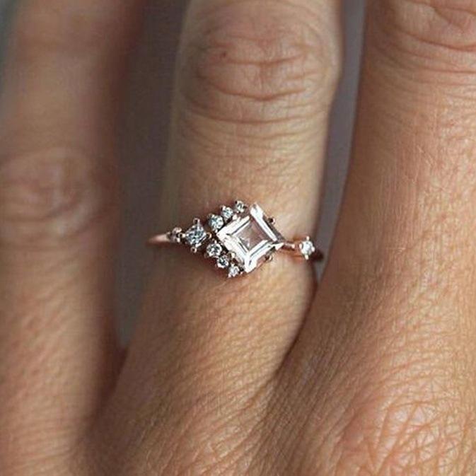 

Wedding Rings Dainty Female Champagne White Crystal Ring Classic Gold Color Engagement Luxury Square Zircon Stone For Women