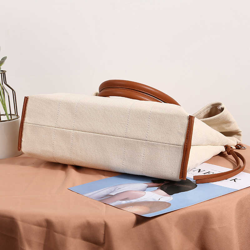 

Design luxury handbag star 30 years Manni old Jiang Shuying Bag Wang New Single Shoulder Messenger canvas simple big female 132