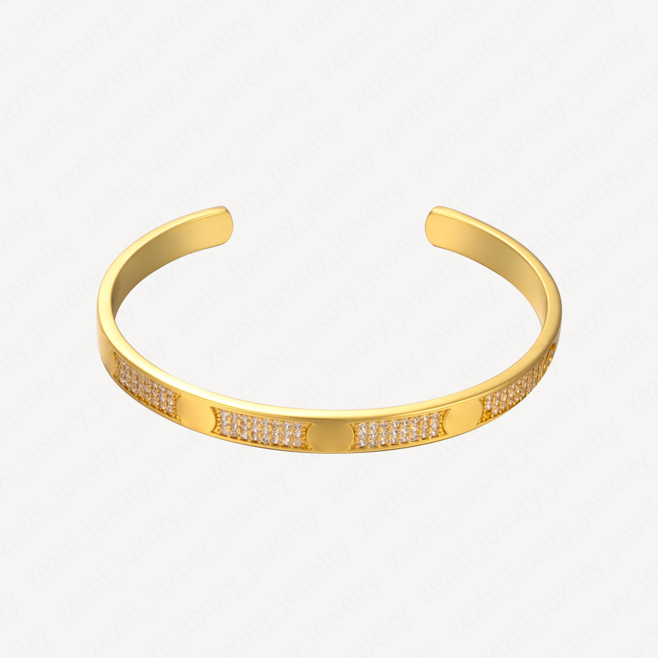 Bracelets de manchette plaqués or 18 carats Bracelets de diamants incrustés Femmes Hommes Bracelets d'amour Bracelet de mode Halloween Accessoire