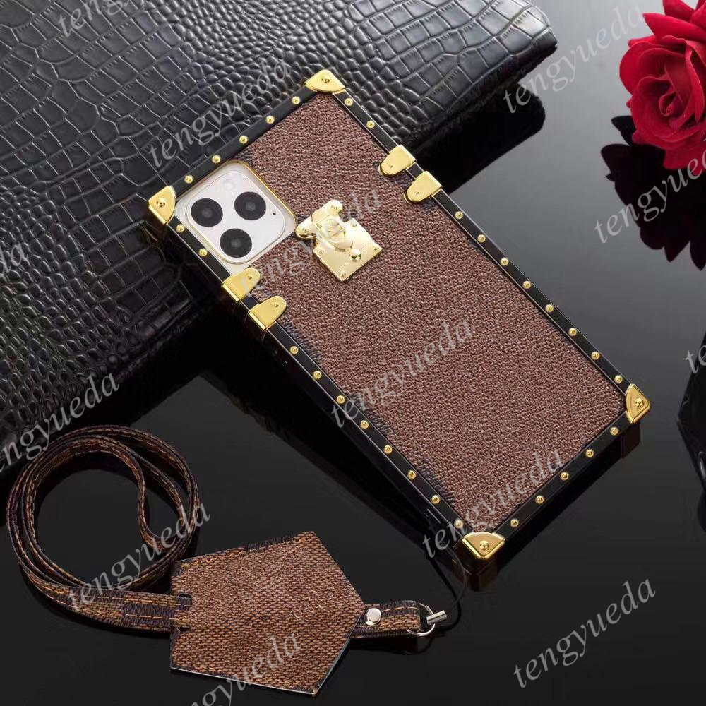 Fashion Paris Show Designer Phone Cases for iphone 17 Series 16 15 14 13 12 11 pro max Leather Print Cellphone Case with Samsung S22 S23 S24 S25-image-698644372