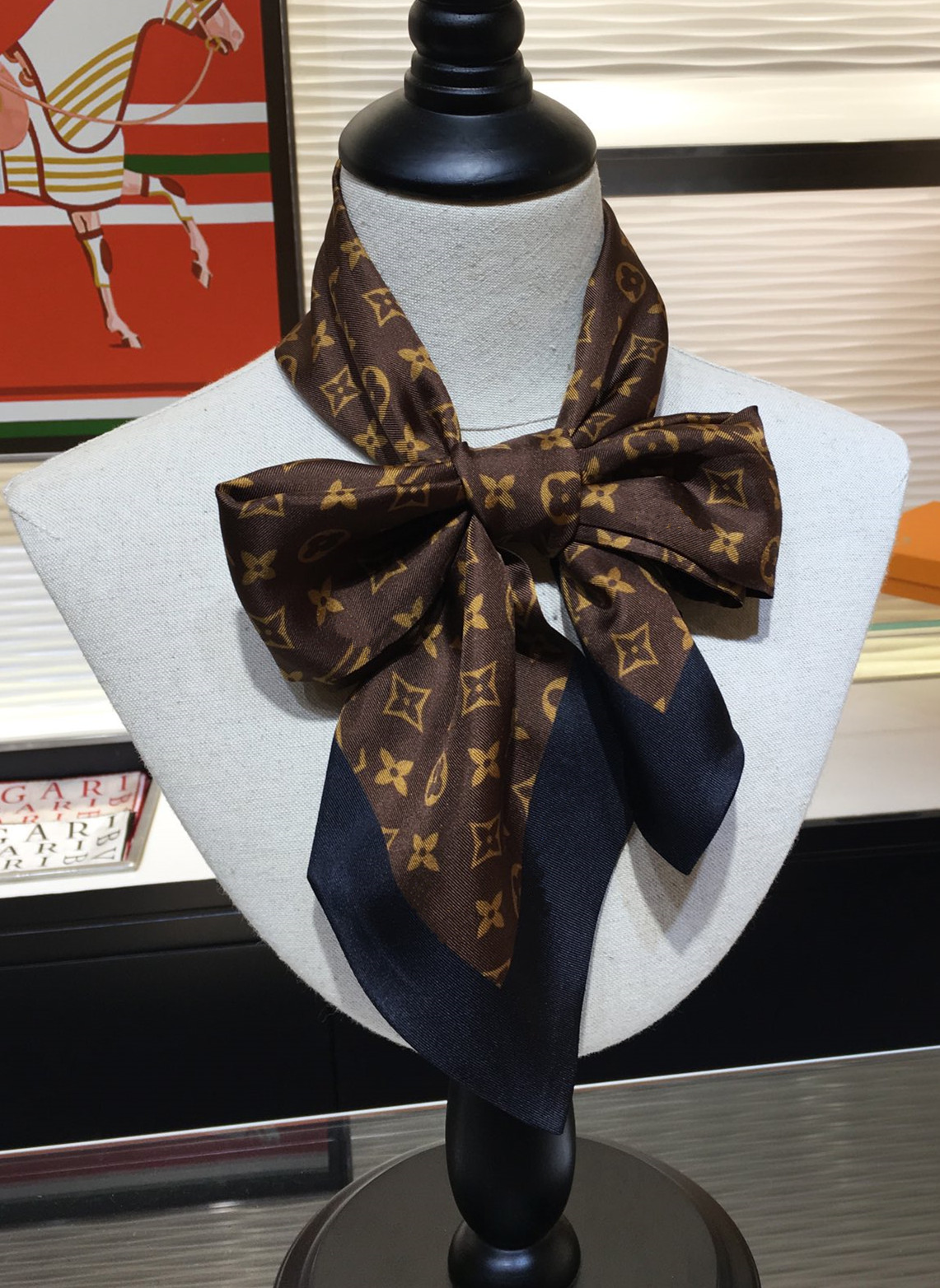 

Fashion Women LOUIS Silk Hair Scarf Bandanas Lady Ribbon Bag Skinny Scarves Design Wrist Towel Foulard Headband for Ladies, Blue;gray