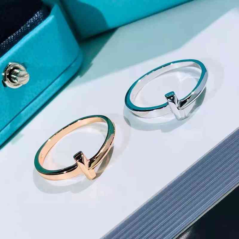 

Hot Selling Tiffy Home T1 Ring 925 Sterling Silver Plated 18k Gold Smooth Ring Hand Jewelry Female