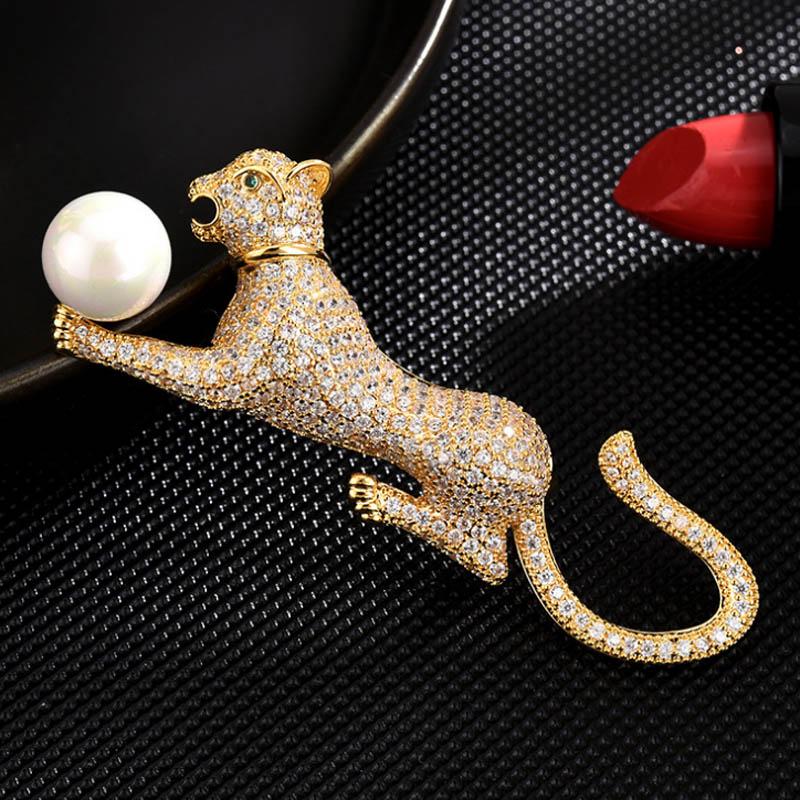 

Pins, Brooches Zlxgirl Jewelry Pearl Zircon Leopard Brooch Copper Scarf Corsage Pins Nice Fashion Men's Year Pin Gifts