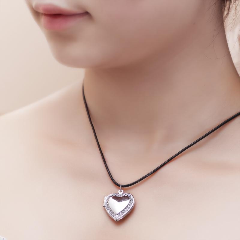 

Pendant Necklaces 20pcs/Lot Heart Po Frame Necklace Zircon Crystal Locket Can Open Women Men Memorial Fashion Jewelry Wholesale, Silver