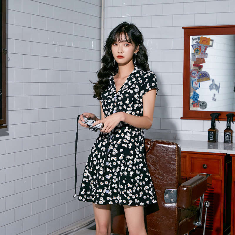 

France Dresses Now Casual small crowd summer Daisy slim high waisted suit collar girl Floral Dress, Little daisy
