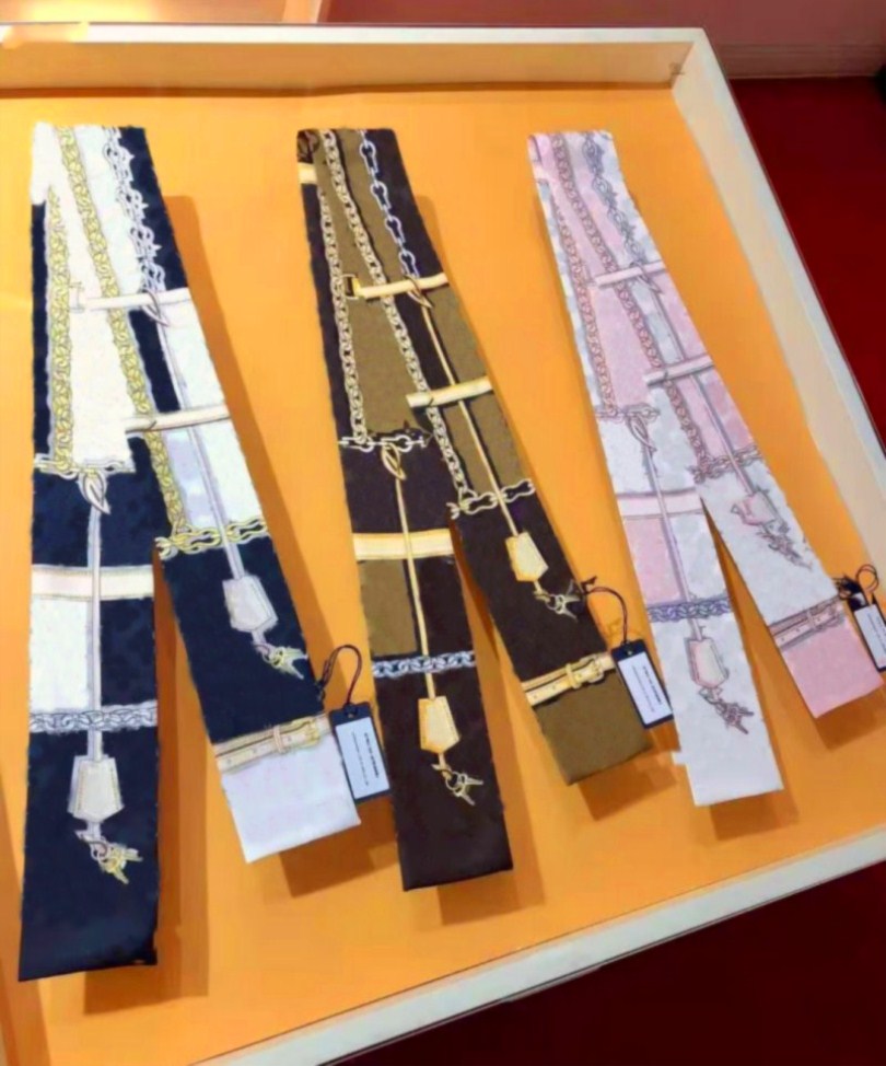 

Classic BANDEAU Handbag Silk Scarf for Hair Headbands Women Letter Flower Scraves Mitzah Bandeaux Bag Hair Scarfs 8x120cm