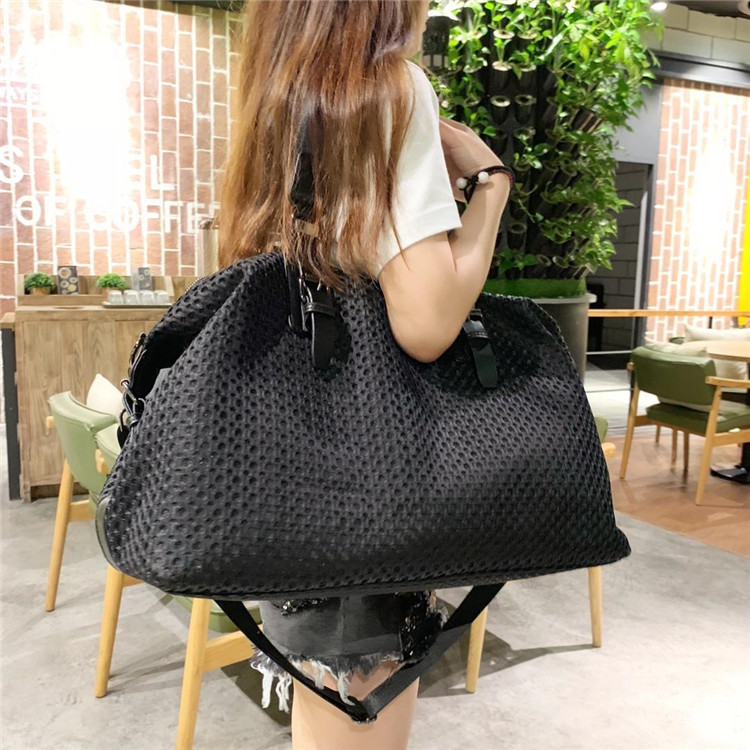 

21SS Travel Nylon Bag Large Capacity Simple Leisure Big Handbag Cloth Mesh Shoulder Bags Detachable Portable Strap Messenger Tote, Black 1