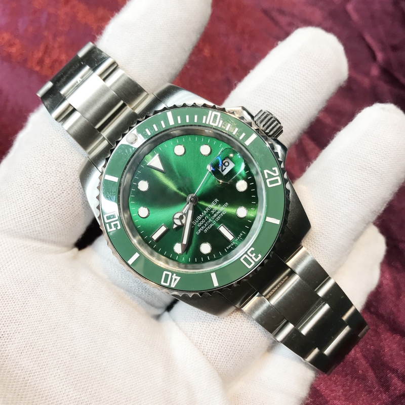 

2021 Mens Watches Green dial Ceramic bezel sapphire glass Luminous Automatic sweeping 904L stainless steel waterproof wristwatches, Slivery;brown