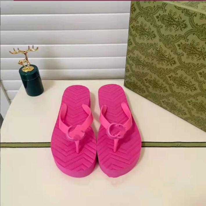 

2022 Fashion Designer Sandals For Women Ladies Slides V-shaped Flip Flop Slippers Thick Bottoms Loafers Triple Black White Pink Shoes