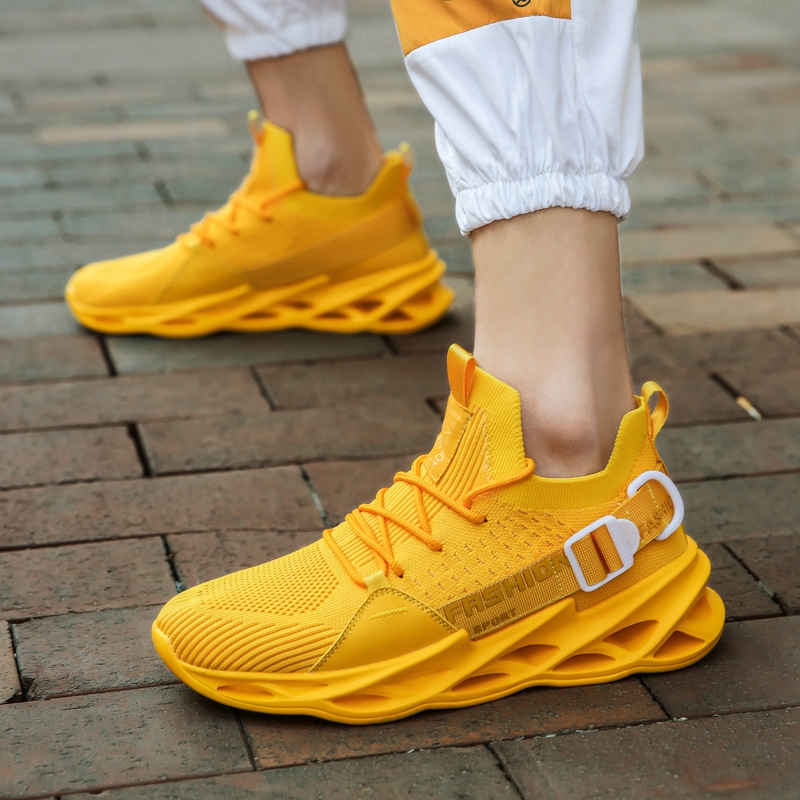 

THRILLER men's Spring blade Gym running shoes Large Size mesh hollow breathable fly woven casual Comfortable outdoor sneakers summer, Light green