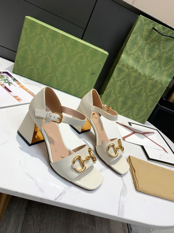 

Top Quality Fashion Women Sandals Genuine Leather Slippers Summer Flat Stylist Slides Ladies Beach Sandal Party Wedding Slipper With Box 0704, 02