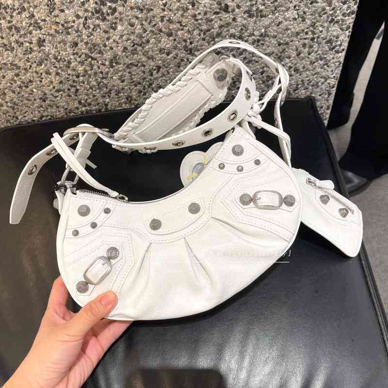 

Designer Handbags balenciga Crescent Luxurys Locomotive Single Shoulder Diagonal Span Womens Bag, White