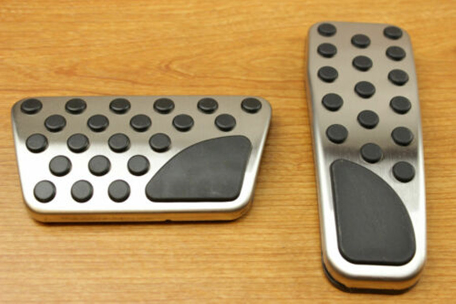 

Dodge Challenger Charger Chrysler 300 Gas & Brake Pedal Kit Mopar OEM