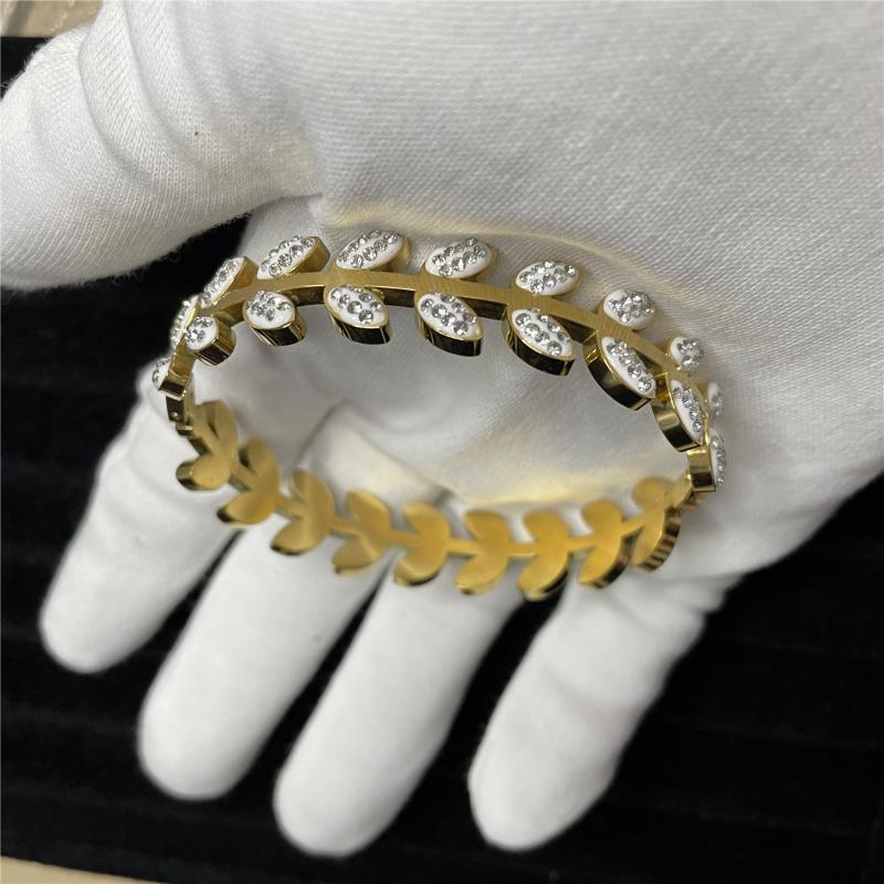 

Bangle Factory Direct Selling Leaf Bracelet Fashion Versatile Personality Titanium Steel Open Long-term Color Protection