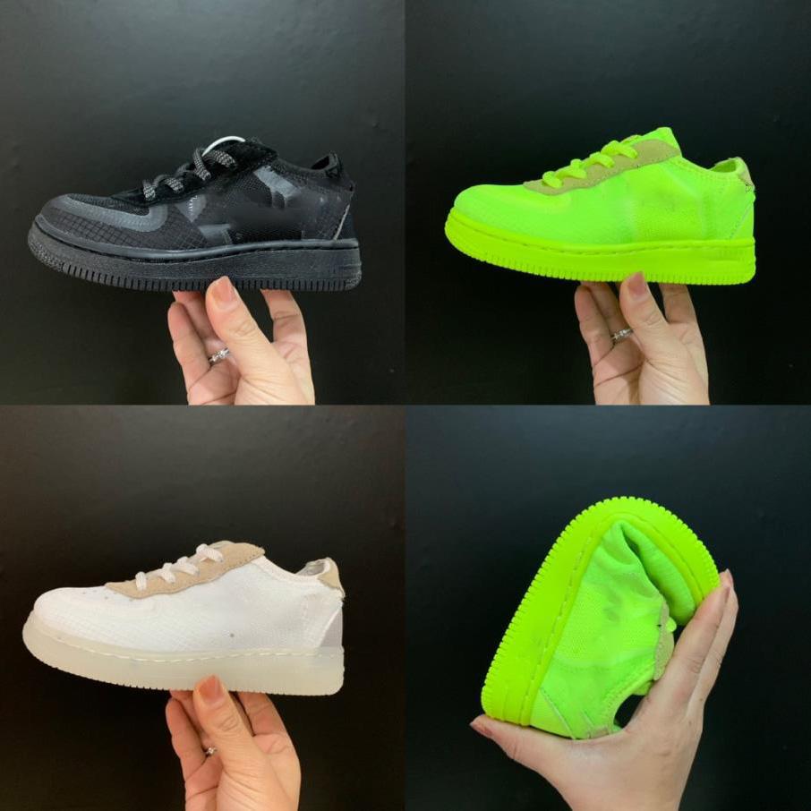 shoes 2020 new Nouveau Luxe Triple S Hommes et chaussures de jogging de luxe design de mode Coach Neon Green Transparent Sole Sport Triple-Basket