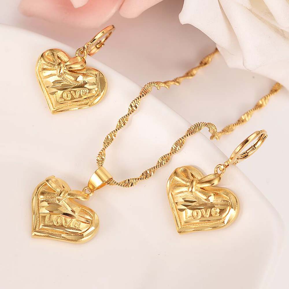 Solid Yellow Fine 18K Gold LOVE Lovely Heart Necklace Pendant Earring set Women jewelry sets PNG Dubai gift-image-678649754