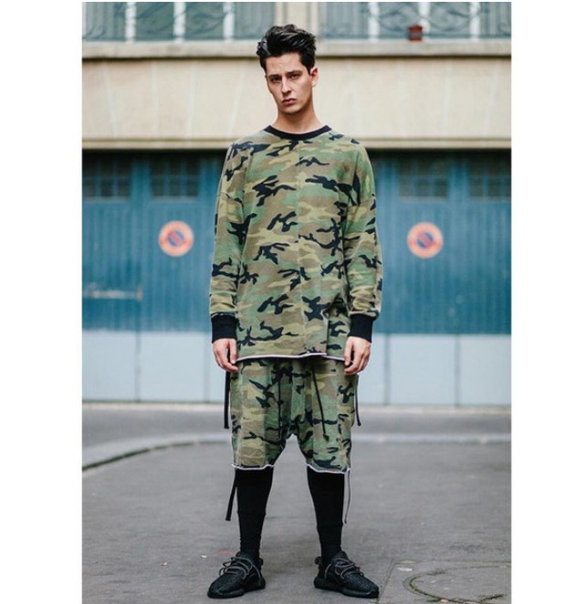 

Men camouflage shorts oversize hip hop Harajuku harem side ribbon drop crotch sweatshirt boardshorts for summer, T shirt