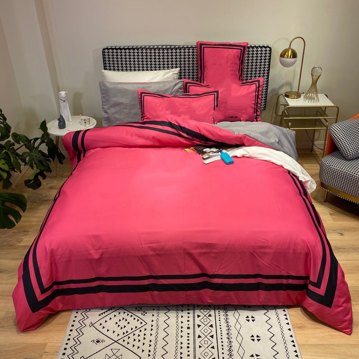 

2021 pink designer bedding sets letter logo printed  size duvet cover high quality bed sheet pillowcases comforter set