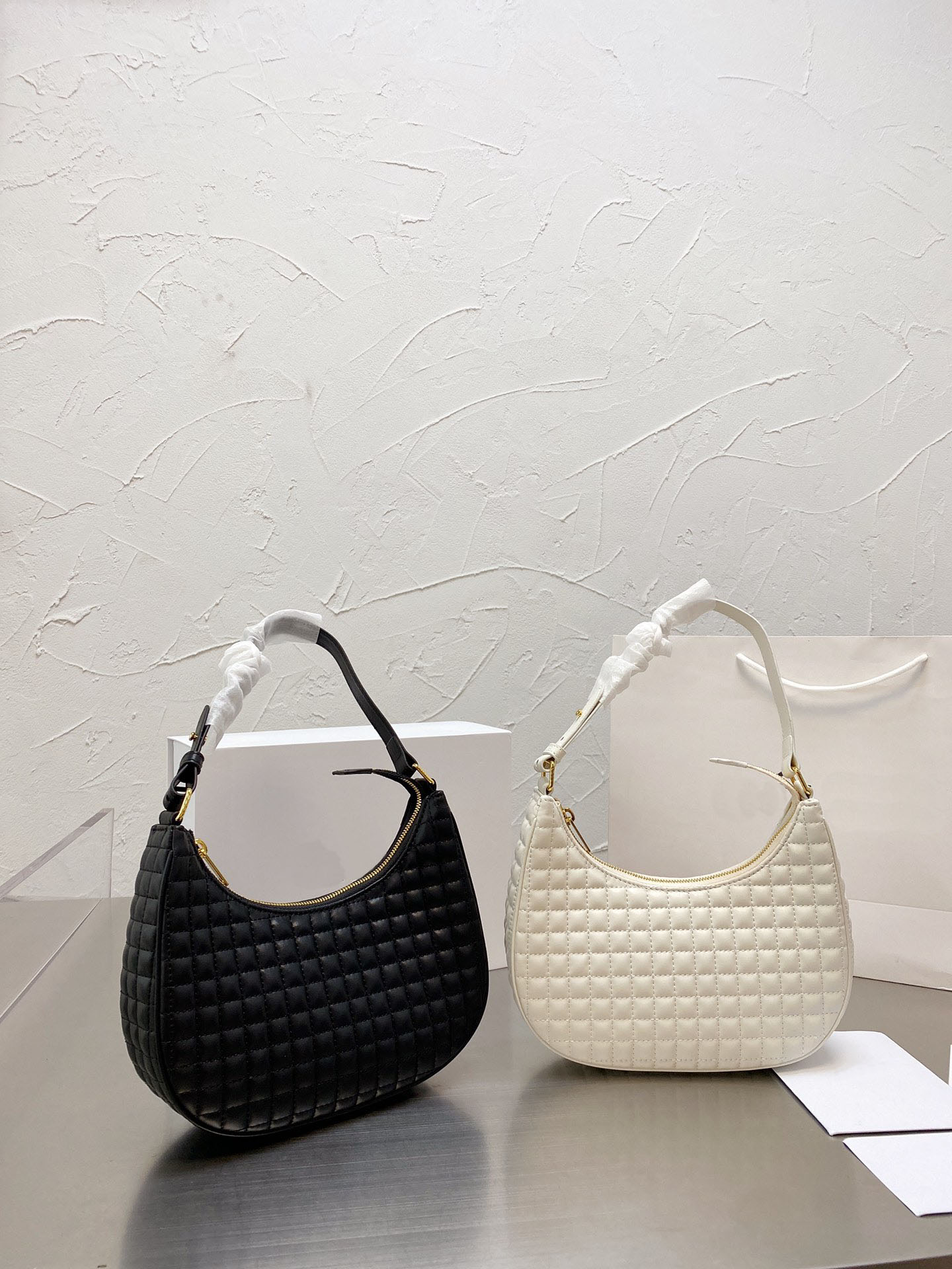 

2021 Crazy Sales Fashion Luxury Shoulder Bag Hobos Handbags Material Vintage Lisa Old Pattern woven knitting Designs Designer Totes Free Delivery