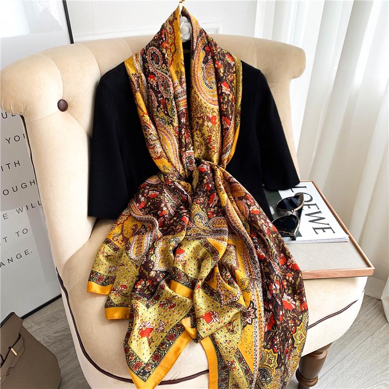 

Scarves 2022 Fashion Lady Silk Scarf Women Shawls And Wraps Female Chain Printed Pashmina Foulard Bandana Barnd Hijab Spring
