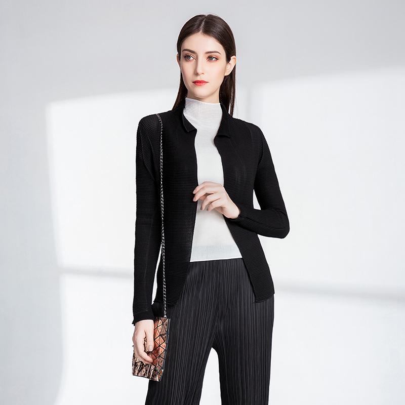 

Women's Trench Coats PY 18-968 Pleated Coat Women 2021, Black