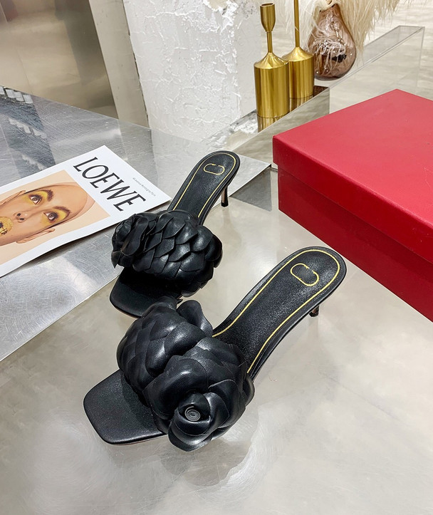 

Fashion Women's Casual sandals Beach Petals slippers high quality shoes female flip flops comfortable Sandal V2109, Black