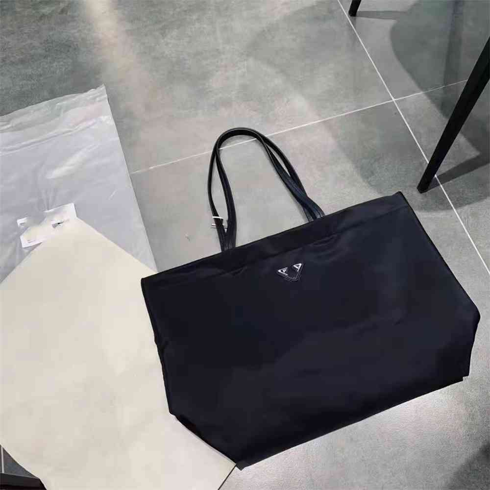 

new nylon shopping bag large capacity Tote Bag men's and women's one shoulder fashion hand, Black