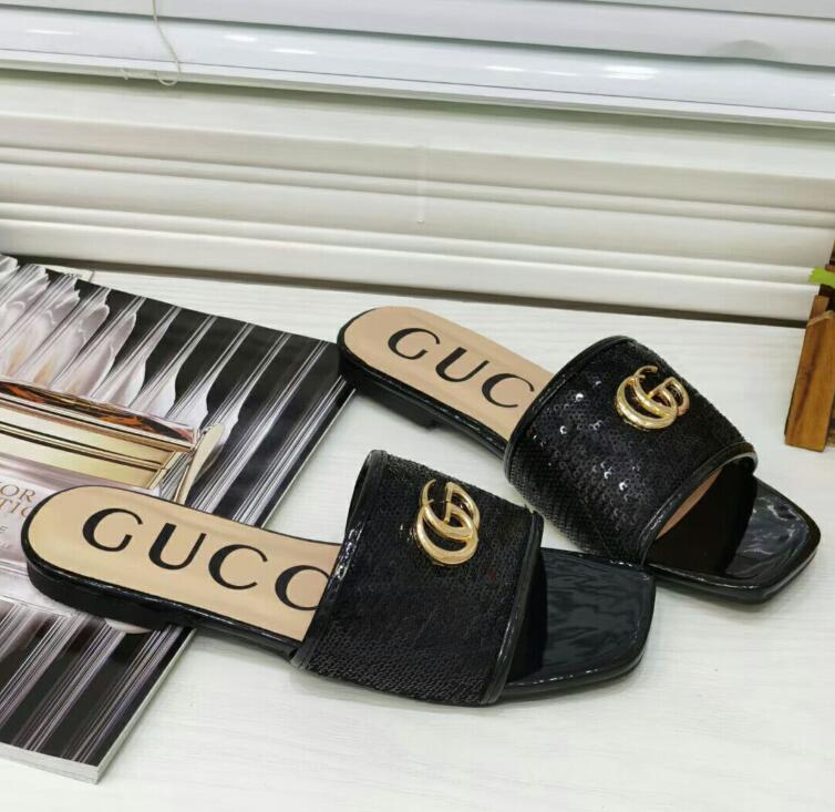 

057 fashion Women Beach Shoes sandals Ladies Flip Flops Loafers Black Slides Shoes Designer size 35-41