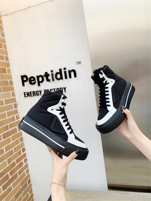 

2021 designer lady Flat Casual shoes leather platform sneaker Letters lace-up luxury woman shoes fashion new men Printed shoes Large size35-46, Choose the color