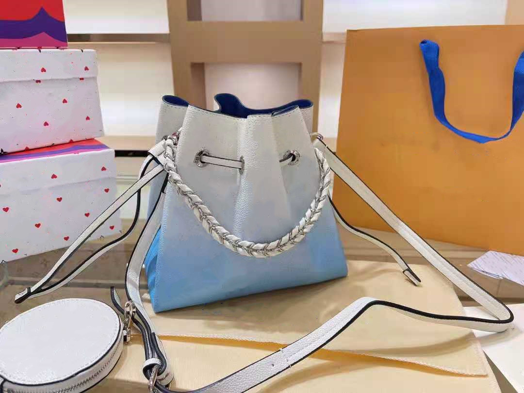 

2021 women's leather bag hollowed out handbag gradual change Mommy bags one shoulder slung girls shopping Wallet + small bags's 868, Blue