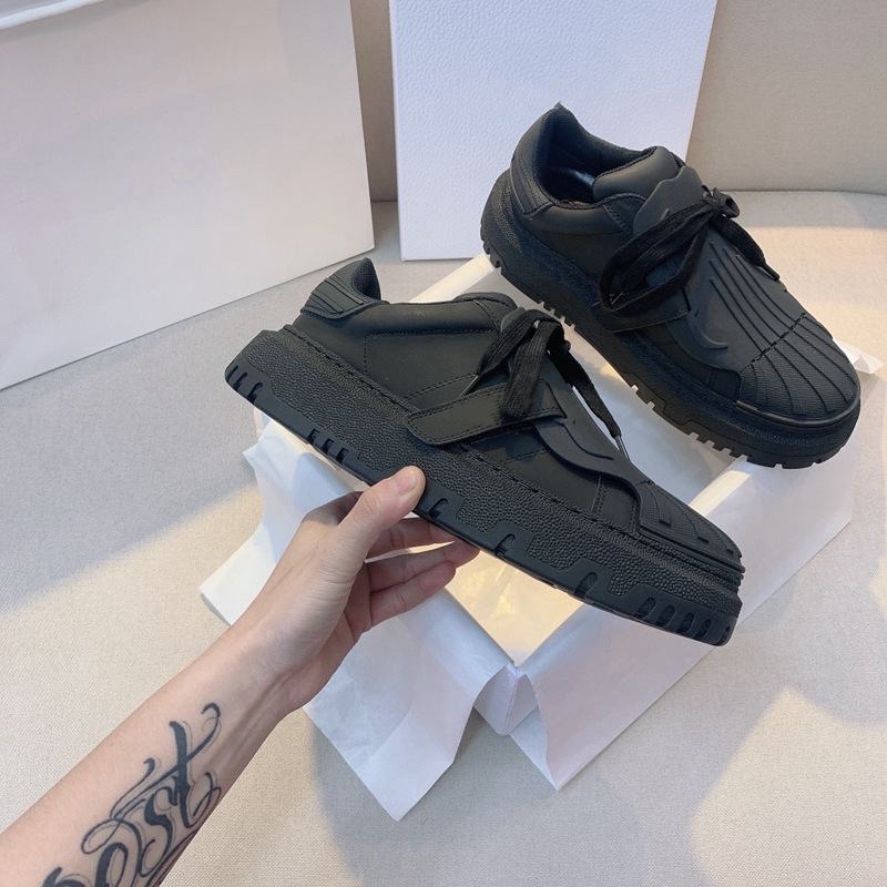 

Selling Discount Italy luxury design Shoes Textured Letter sneakers Print Lace-up Men Women White Black apricot Tricolor Rubber Sole Casual, Black;red