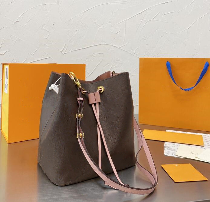 

2021 Hot luxury Famous Designer handbags Women Top Quality Bag Fashion Bucket Shoulder Cross Body Clutch Plain Leather String totes Casual Perfect Drawstring Purse, Brown