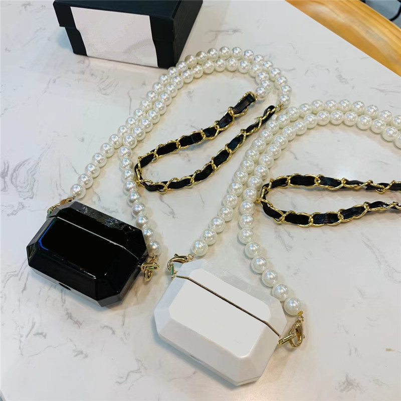 

Luxury Designer Acrylic Earphone Bag Case Headphone Cases Protection Ear phone Bags White Black Color with Pearl Shoulder Strap Gift Box