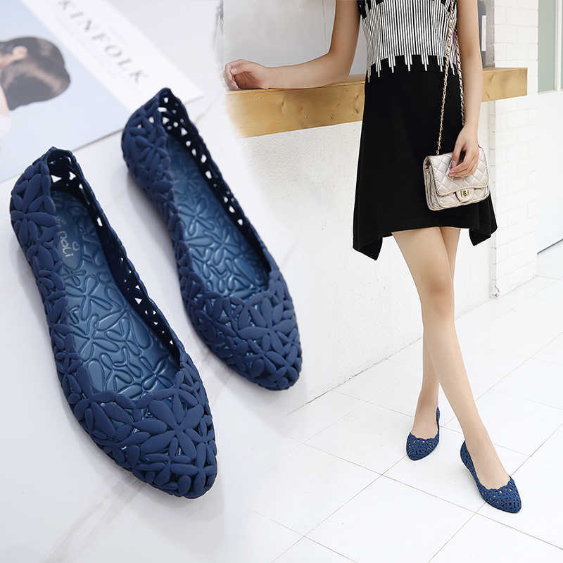 

Women New Summer Hollow Pointed Toe Jelly Shoes Cut Out Breathable Flat Flower Cover Heel Leisure Closed Toe Sandals 180912 Y0721, Black point toe