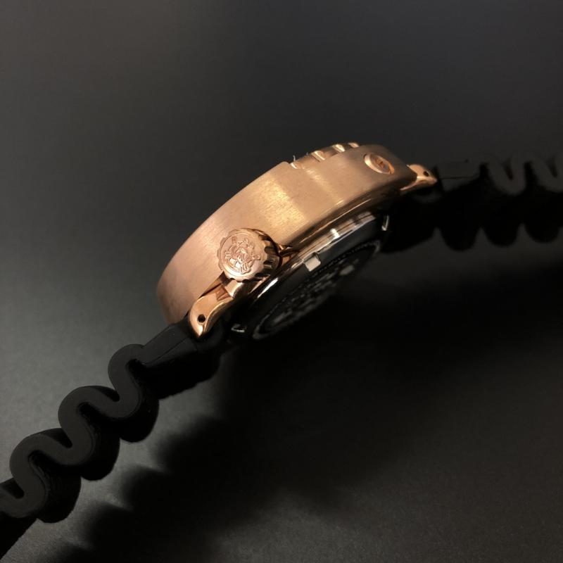 

Wristwatches STEELDIVE 1975S Germany Import Tin Bronze 300M Dive Watch Japan NH35 Auto Mechanical Watches Tuna, Black