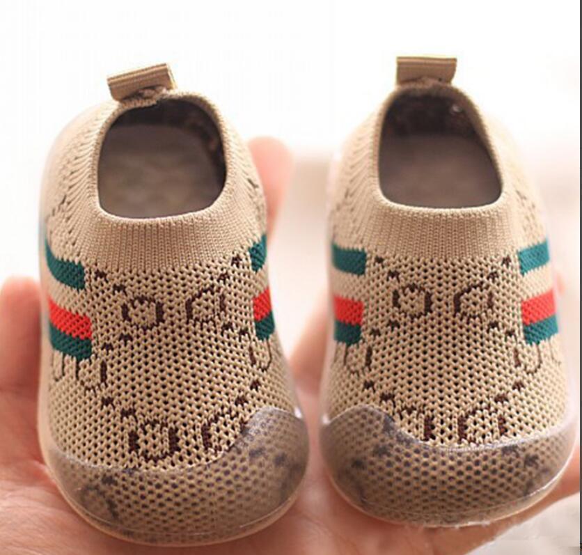 

Wholesale Kids Shoes First Walkers Antislip Soft Bottom Jelly Sneaker Casual Flat Children size Girls Boys Sports Letters Sneakers Shoe For, More colors freely choice