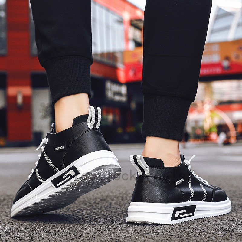 

F734ew3 fashion platform shoes men women running shoe skateboard triple black white Utility red mens trainers sports sneakers scarpe