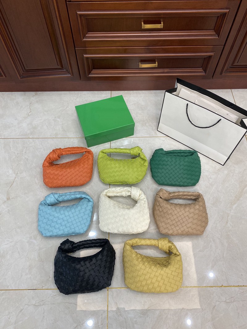 

Top handle ladies luxury designer bag 2021 handbag underarm bag mini Jodie Cloud Hobo fashion one-shoulder messenger bag Fama