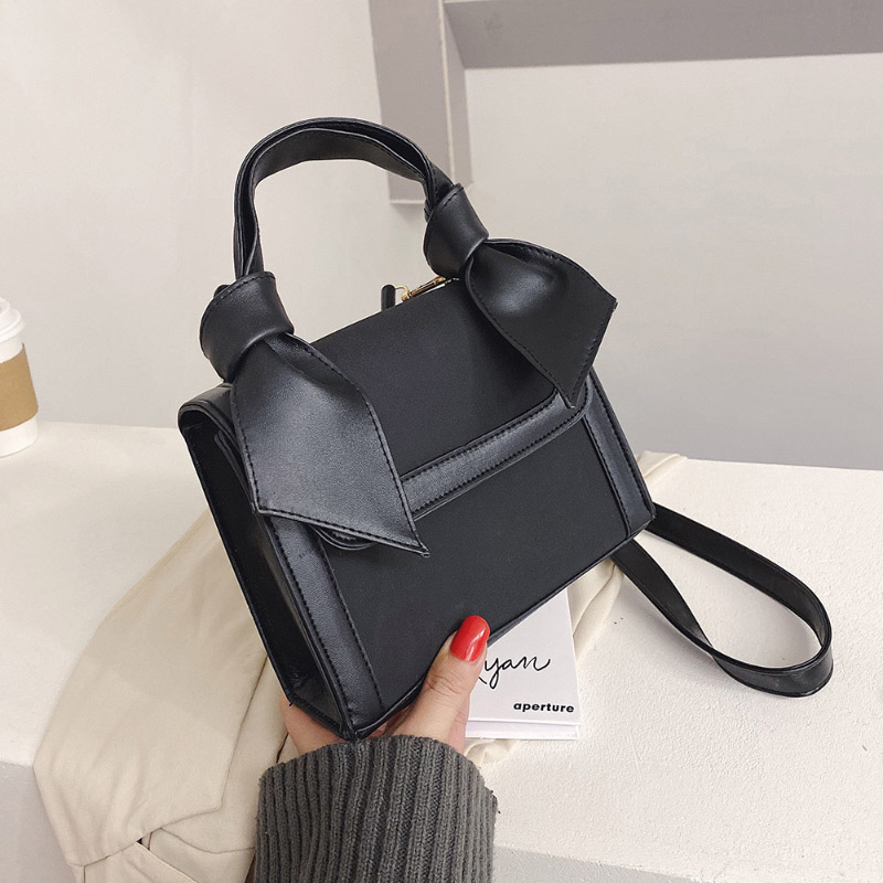 

Fashion Trend Messenger Bag Portable PU Leather Small Square Crossbody Bags Single Shoulder Bag 15*18*7cm