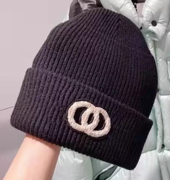 

luxurys designers Winter hat Mountaineering beanie Mens/womens Channel fashion cap Cs Letter snow knitted wool warm caps lovers Designer Hat