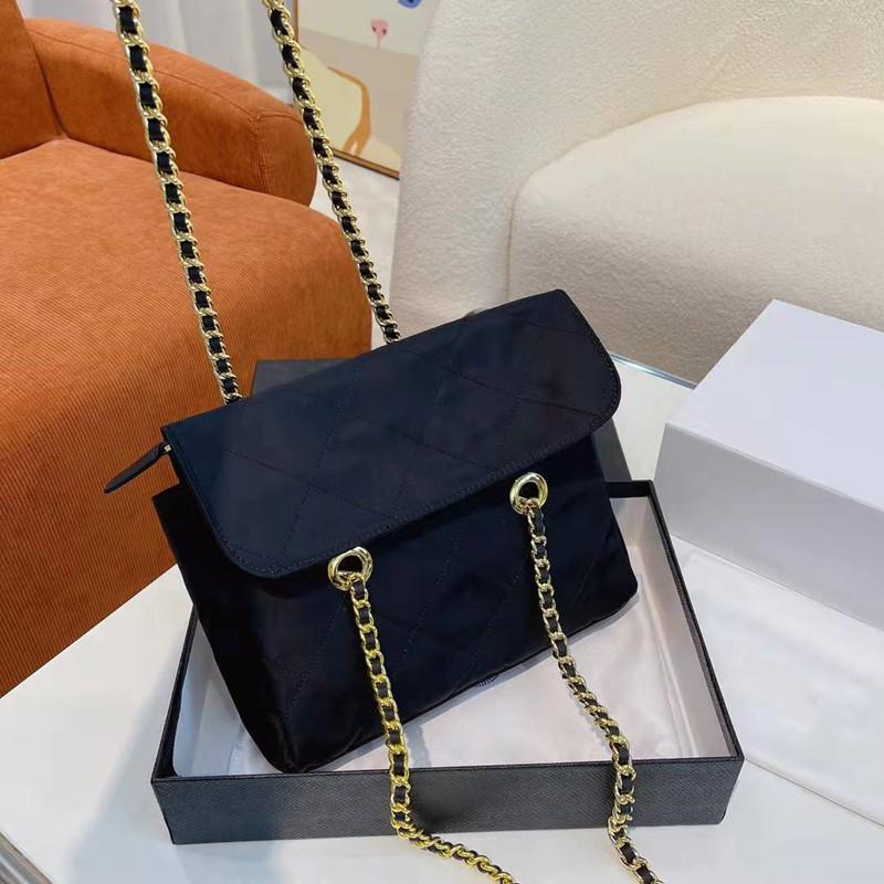 

2022 luxury women crossbody chain bags fashion diamond shoulder bag triangle sequin nylon purses fashion hobos flaps small size 3 colors top, Multi