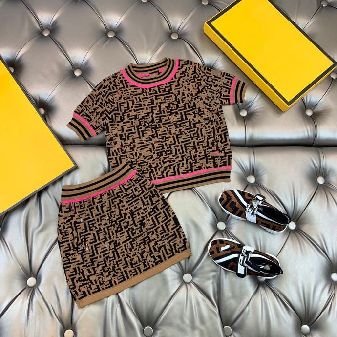 

2021ss designer sets kids brand knitted children's summer letter printed sweater two-piece FF logo printed skirt Ice silk knitted fabric, White