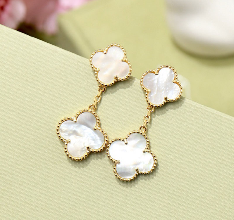 

Classic Brand Four Leaf Flower Shells Two Flowers Stud Earrings for Women Black Red Green Pearl,Mother-of-Pearl Clover S925 Jewelry, Golden;silver